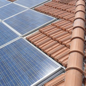Pannelli fotovoltaici integrati nel tetto. Due Emme Mariani